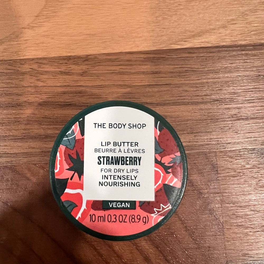 Original Formulation The Body Shop Strawberry Lip Balm Gloss RARE